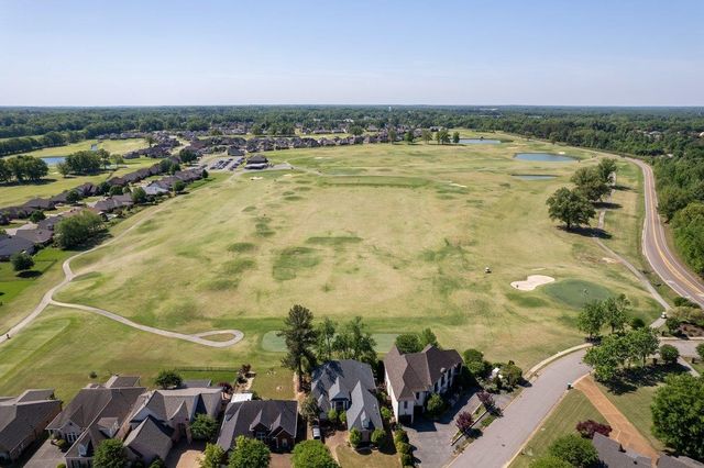 20 PINE MEADOWS LN, Oakland, TN 38060