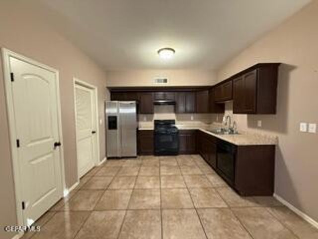 14306 Pancho Gonzalez Court A, El Paso, TX 79938