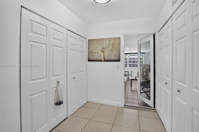 2220 N 40th Avenue, Hollywood, FL 33021