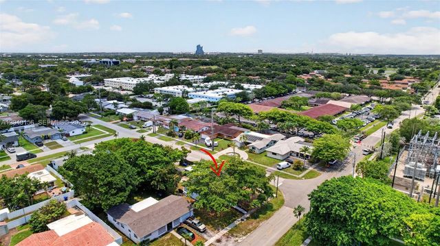 2220 N 40th Avenue, Hollywood, FL 33021
