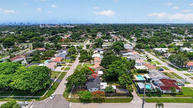 2220 N 40th Avenue, Hollywood, FL 33021