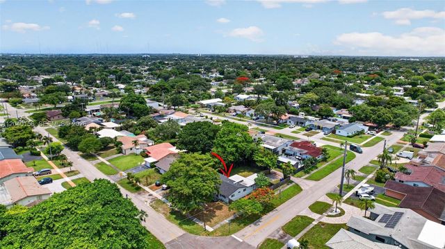 2220 N 40th Avenue, Hollywood, FL 33021