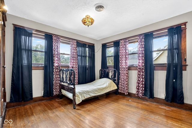 524 N Walnut Street, Brazil, IN 47834