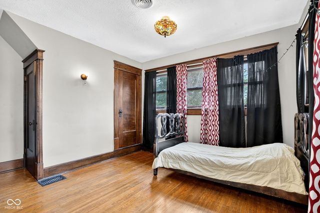 524 N Walnut Street, Brazil, IN 47834