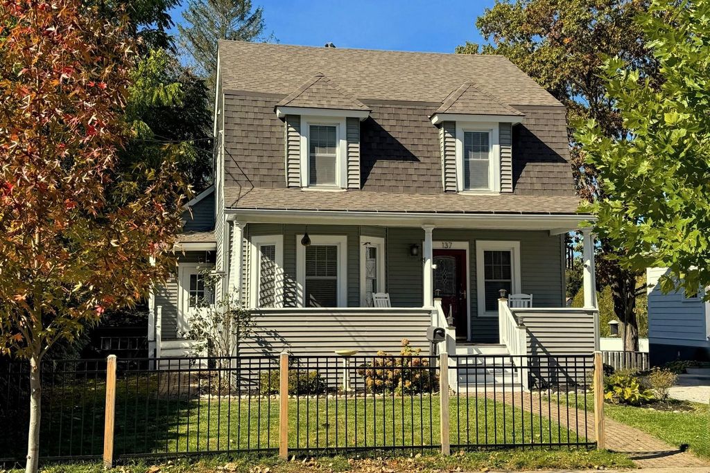 137 Church Street, Rutland City, VT 05701