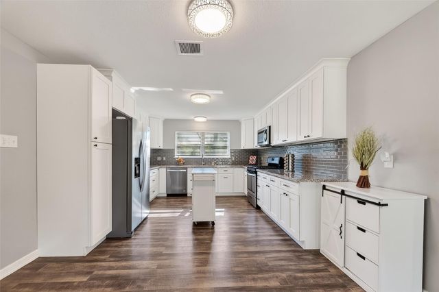 12430 Eiker Road, Brookside, TX 77581