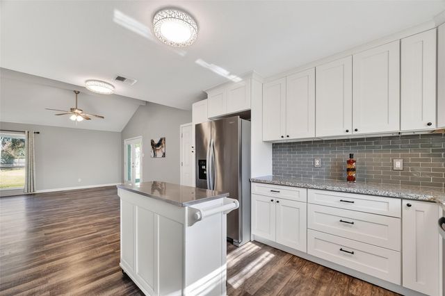 12430 Eiker Road, Brookside, TX 77581