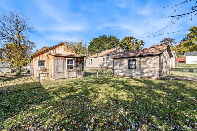 1422 N 36th Street, Fort Smith, AR 72904