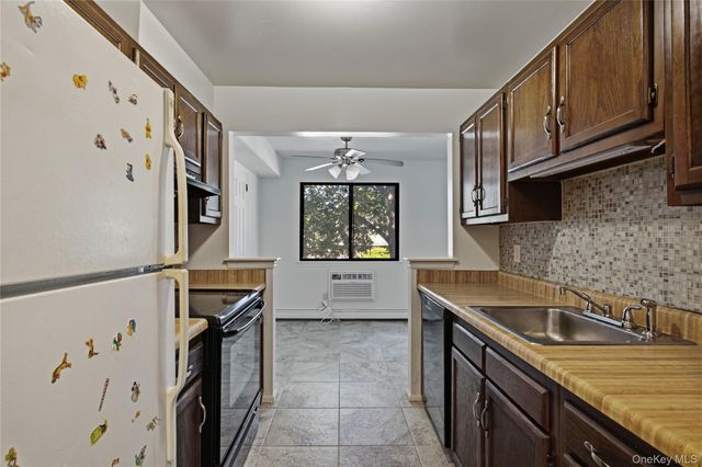 1 Briarcliff Drive S 4, Ossining, NY 10562