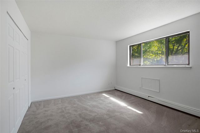 1 Briarcliff Drive S 4, Ossining, NY 10562
