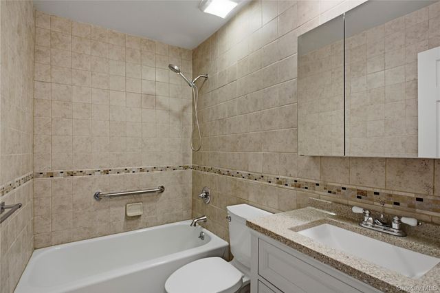 1 Briarcliff Drive S 4, Ossining, NY 10562