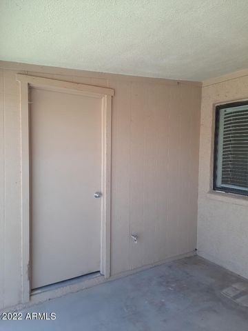 4522 E CAMINO Circle Apt 2, Mesa, AZ 85205
