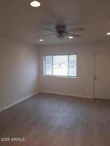4522 E CAMINO Circle Apt 2, Mesa, AZ 85205