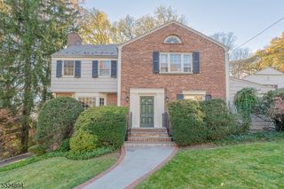 12 Warner Road, Maplewood Twp., NJ 07040