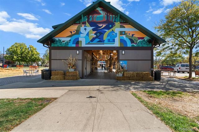 33566 Baldwin, Farmington Hills, MI 48336