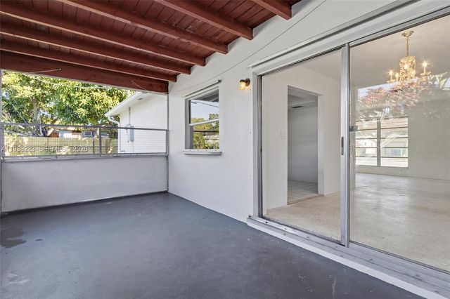 2301 NW 42nd Ave, Lauderhill, FL 33313