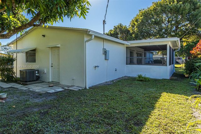 2301 NW 42nd Ave, Lauderhill, FL 33313