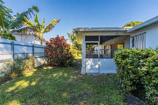 2301 NW 42nd Ave, Lauderhill, FL 33313