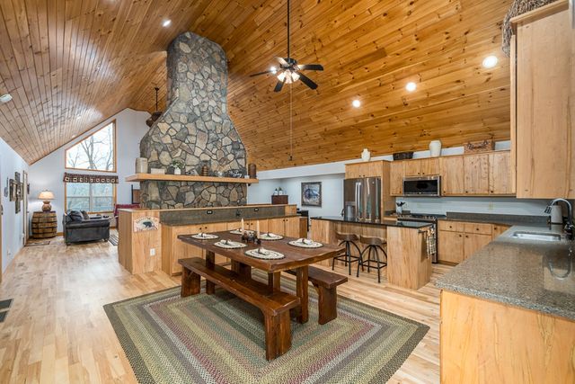 102 Hickory Ridge, Blairsville, GA 30512