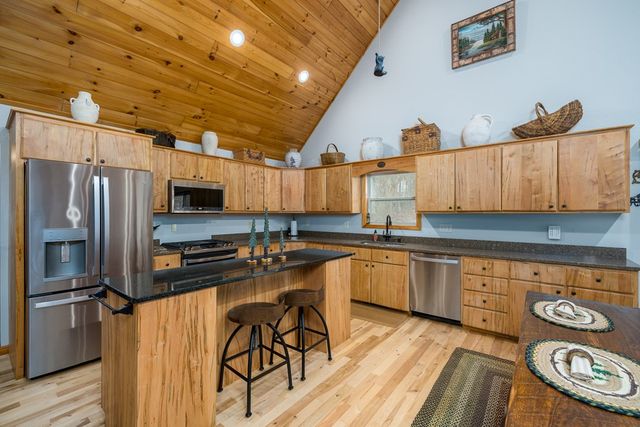 102 Hickory Ridge, Blairsville, GA 30512