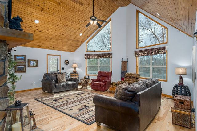 102 Hickory Ridge, Blairsville, GA 30512