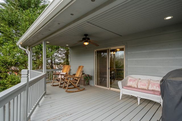 102 Hickory Ridge, Blairsville, GA 30512