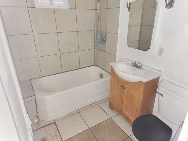 5417 W Van Buren Street, Chicago, IL 60644