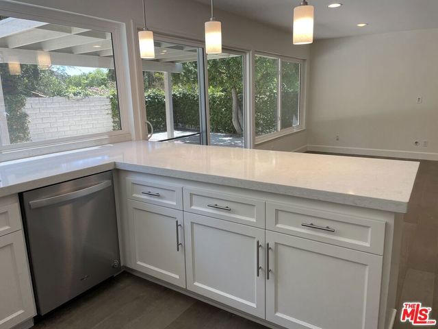 22634 Town Crier Road, Calabasas, CA 91302