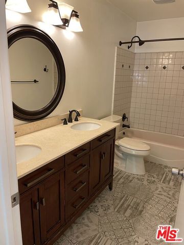 22634 Town Crier Road, Calabasas, CA 91302