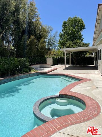 22634 Town Crier Road, Calabasas, CA 91302