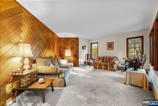 50 Snyder Avenue, Ramsey, NJ 07446