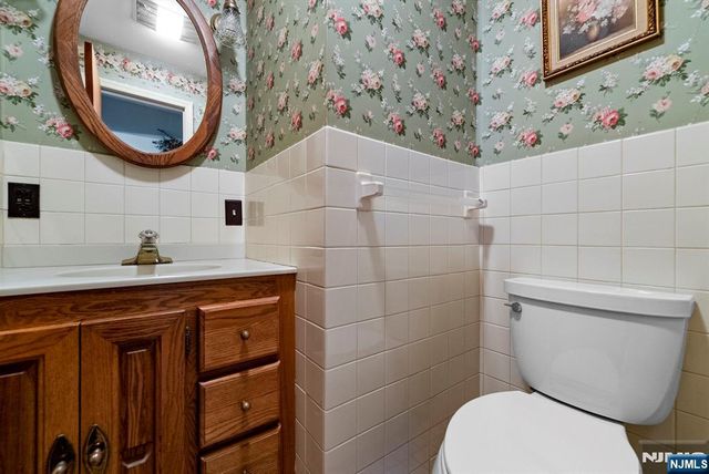 50 Snyder Avenue, Ramsey, NJ 07446