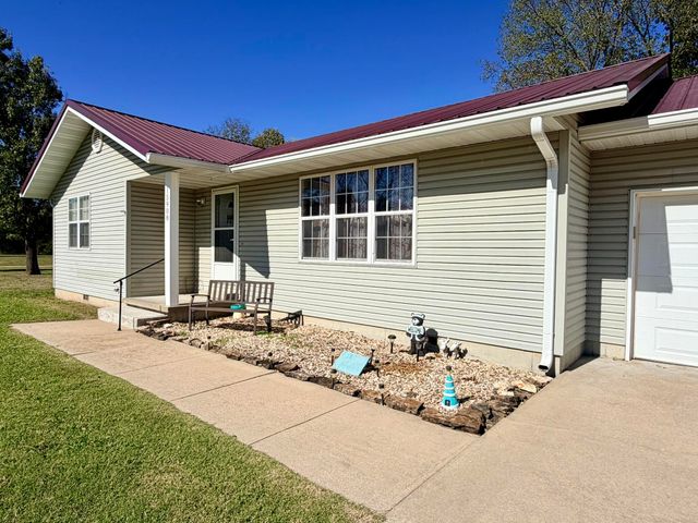 15908 Lawrence 2215, Verona, MO 65769