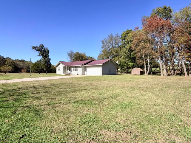 15908 Lawrence 2215, Verona, MO 65769