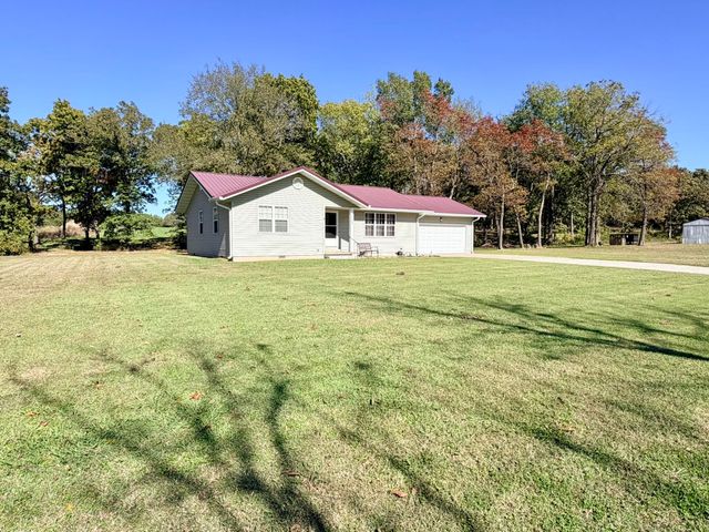 15908 Lawrence 2215, Verona, MO 65769