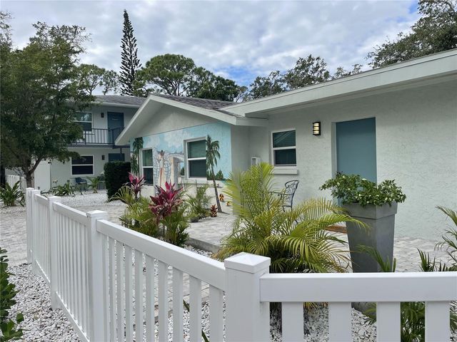 1920 MORRILL STREET Pineapple, Sarasota, FL 34236