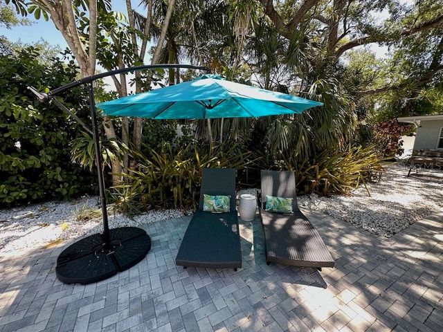 1920 MORRILL STREET Pineapple, Sarasota, FL 34236
