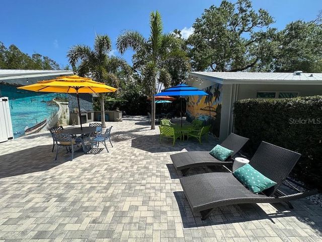 1920 MORRILL STREET Pineapple, Sarasota, FL 34236