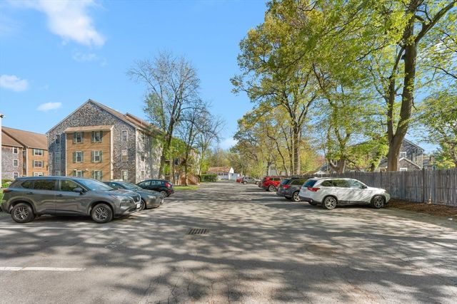 35 Eagle Ave 7, Brockton, MA 02301