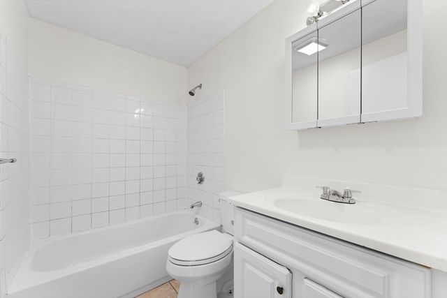 35 Eagle Ave 7, Brockton, MA 02301