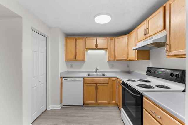 35 Eagle Ave 7, Brockton, MA 02301