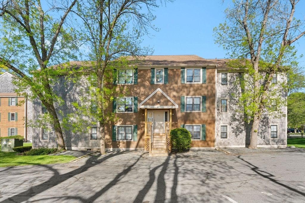 35 Eagle Ave 7, Brockton, MA 02301