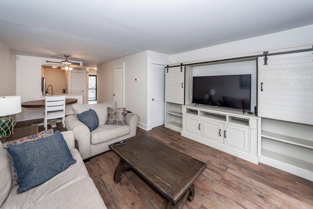 8483 Yadkin Circle Apt L, North Charleston, SC 29406