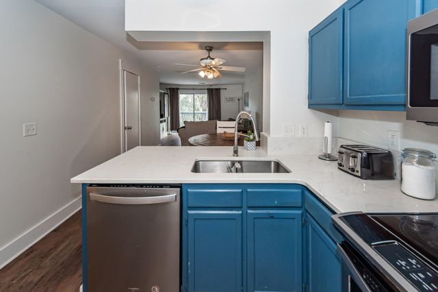 8483 Yadkin Circle Apt L, North Charleston, SC 29406