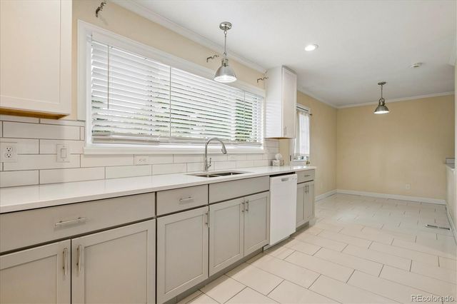 10894 E Wesley Avenue, Aurora, CO 80014