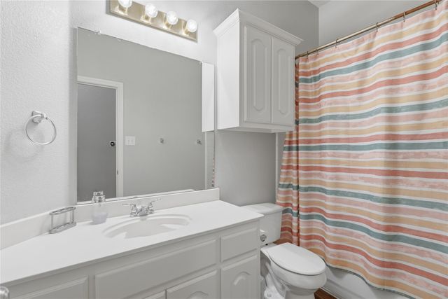 1700 Wylie Creek Drive, Desoto, TX 75115