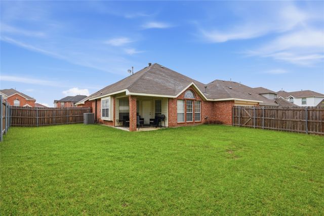 1700 Wylie Creek Drive, Desoto, TX 75115