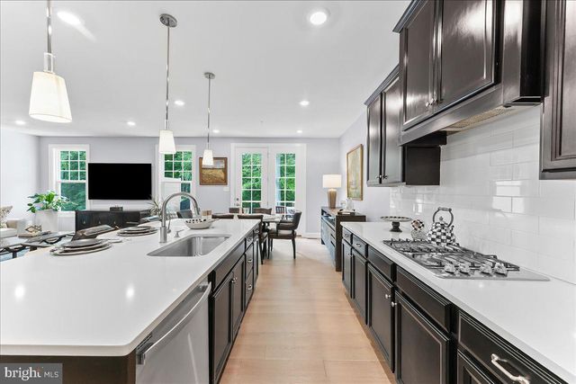 235 W PONDS EDGE DR, Media, PA 19063