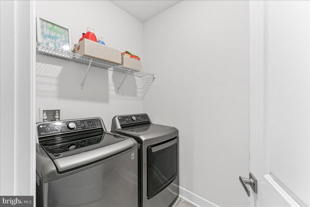 235 W PONDS EDGE DR, Media, PA 19063