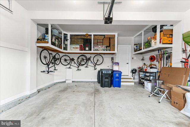 235 W PONDS EDGE DR, Media, PA 19063